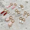 Oorbellen Finaste | Oorringetjes Little Beige Sea Shell Goudkleurig