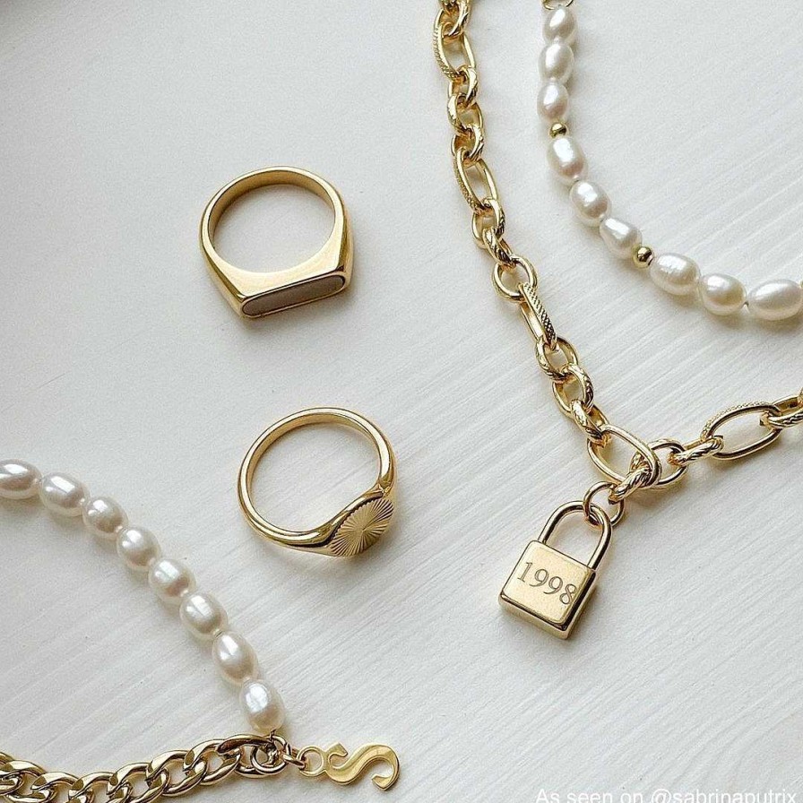 Armbanden Finaste | Initial Armband Chain & Pearl Kleur Goud