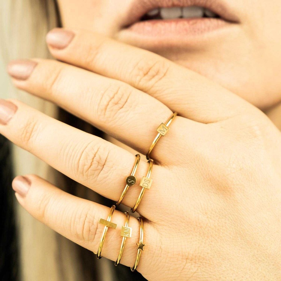 Ringen Finaste | Graveerbare Minimalistische Ring Met Vierkantje Goud Kleurig