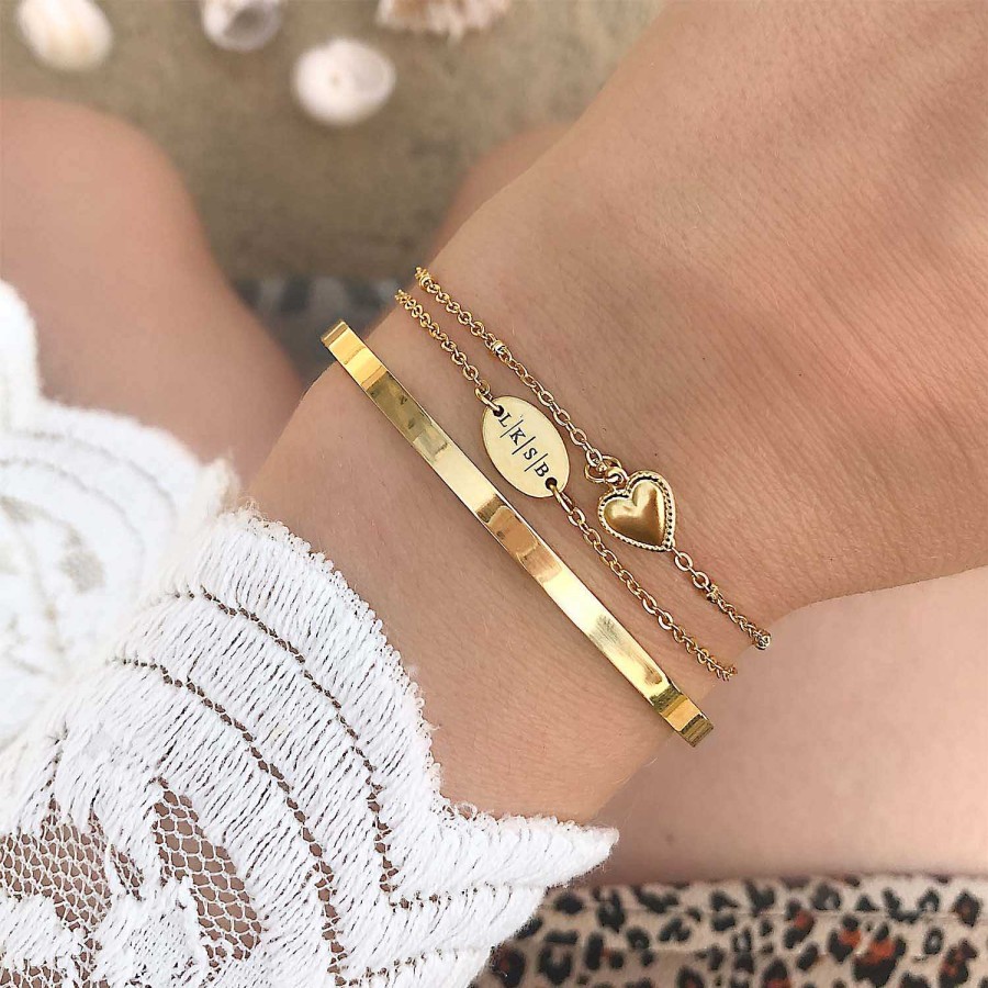 Armbanden Finaste | Trendy Armbandje Met 4 Letters Goud Kleurig