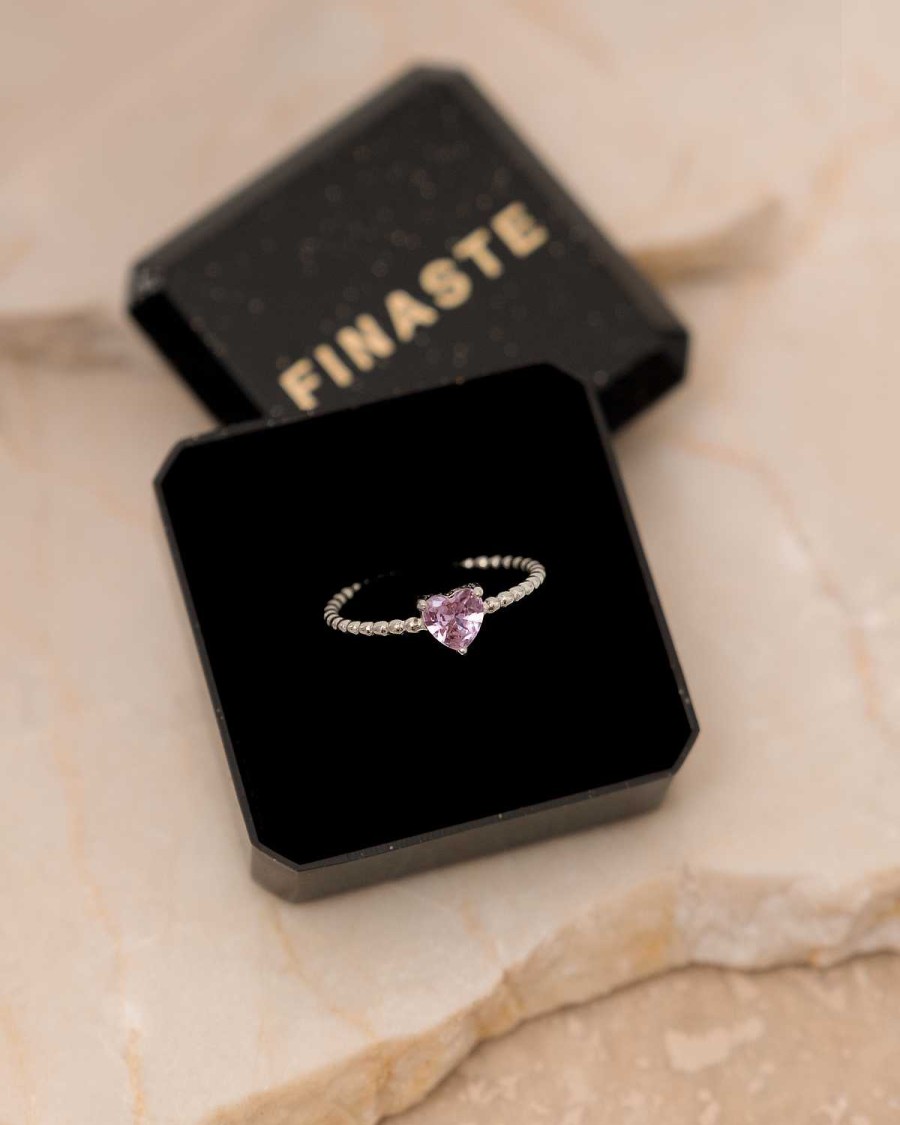 Ringen Finaste | Birthstone Heart Ring